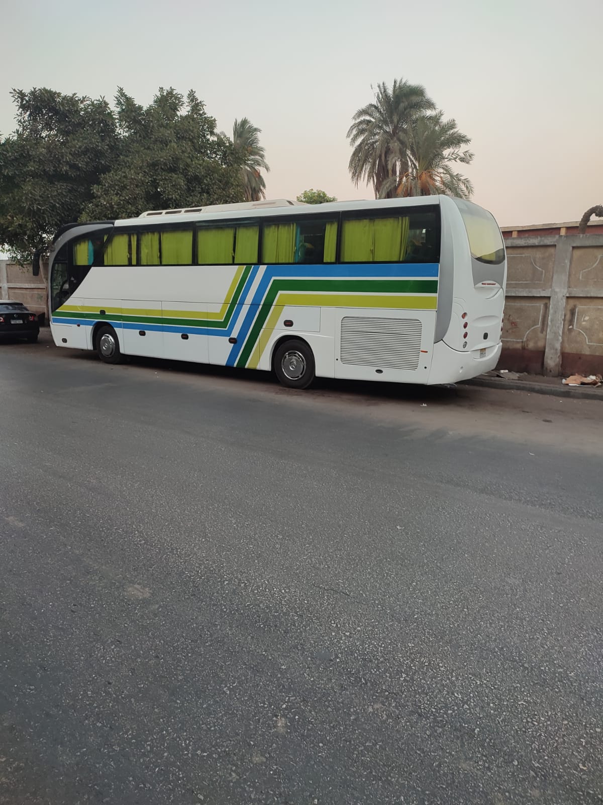 احجزخدمة اتوبيس سريعة-سافرمع ليموزين مصر في السريع